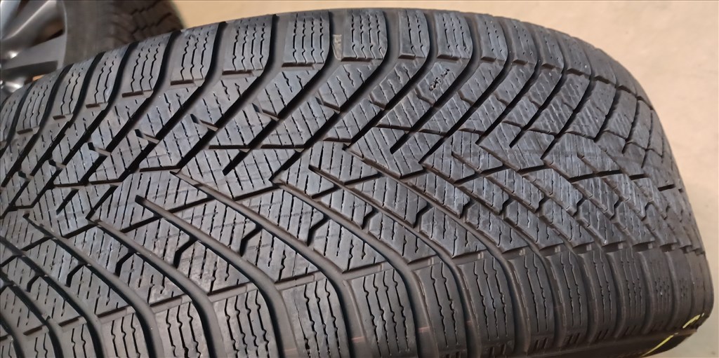  Mercedes W214 E klasse 5x112 8x18 ET32,5 225/55 R18 téli gumikkal 4db 8. kép