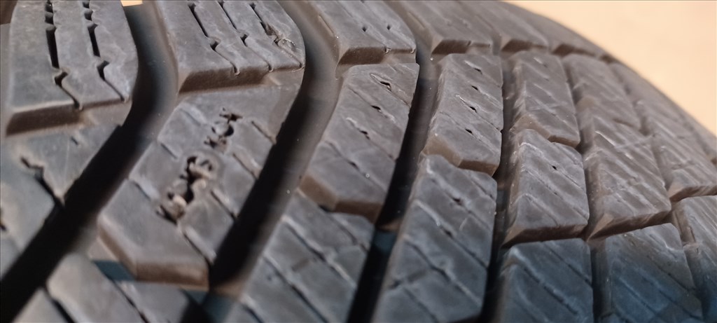  Mercedes W214 E klasse 5x112 8x18 ET32,5 225/55 R18 téli gumikkal 4db 9. kép