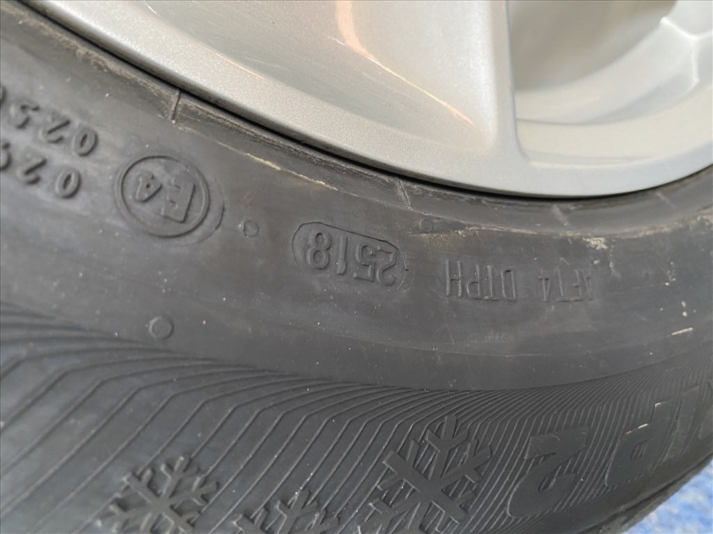 (3810) BMW 18 gyári alufelni felni, 5x120, 235/60 R18 téli gumi, X5 6. kép