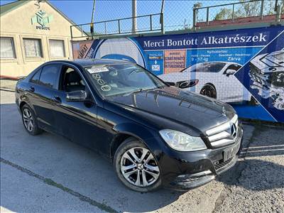 Mercedes C-osztály OM651 220CDI  (W204) bontott alkatrészei