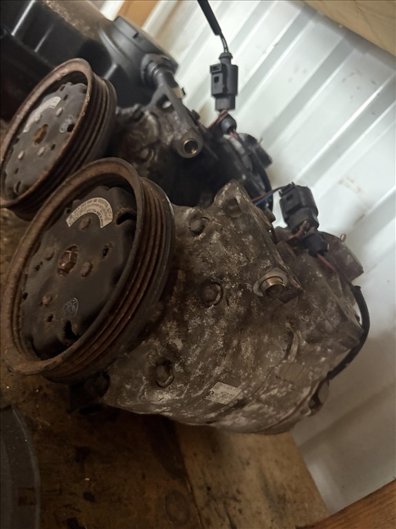 Audi A4 (B6/B7) klímakompresszor  2. kép