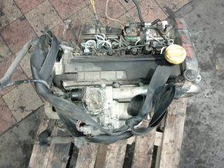 Renault Clio II Motor (Fűzött blokk hengerfejjel) *145754* k9k714