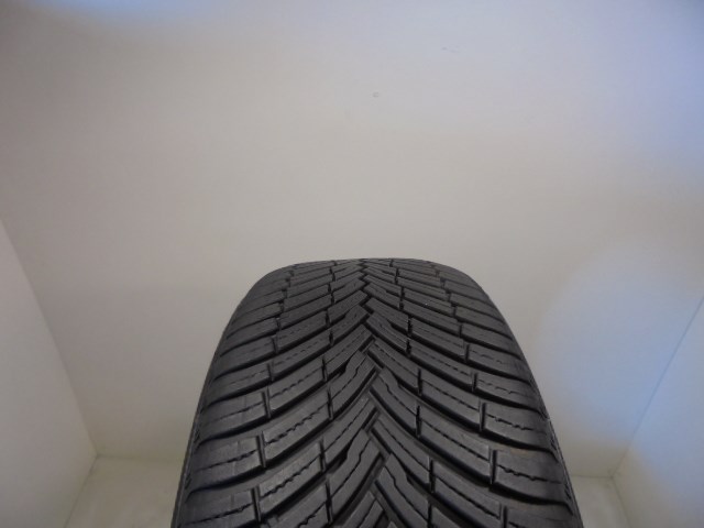 Pirelli All Season SF3 225/55 R18  1. kép