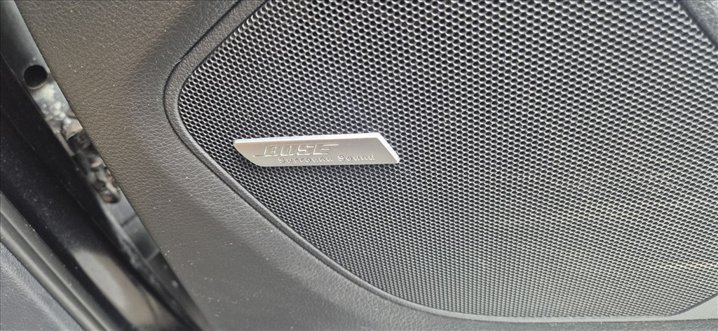 Audi Q7 (4L) bontott alkatrészei 7. kép