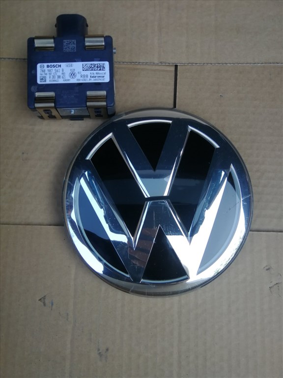 Volkswagen Sharan II adaptív tempomat radar és embléma, 7n0907561b 7n0853601d 1. kép