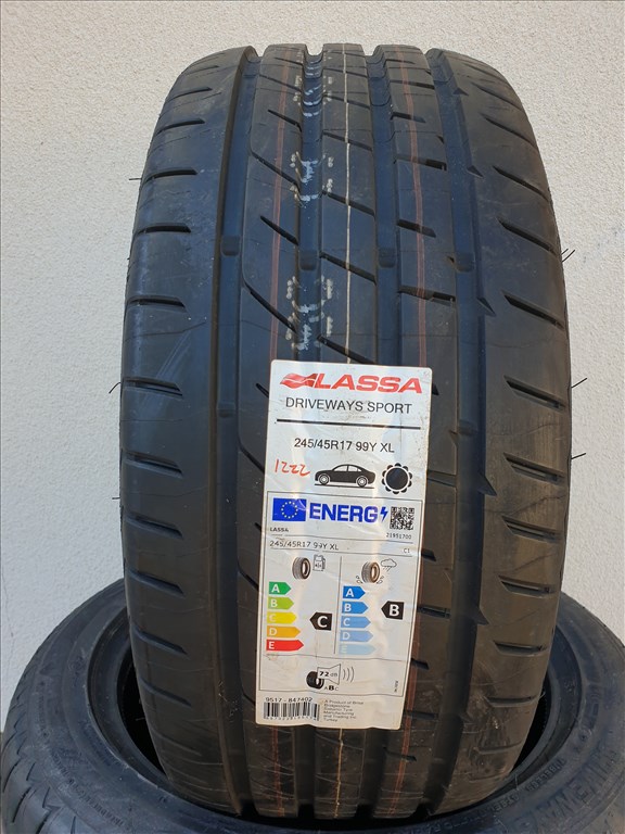  245/45 17 Lassa DriveWays Sport 4. kép