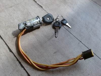 RENAULT MEGANE 95-99 Gyújtáskapcsoló