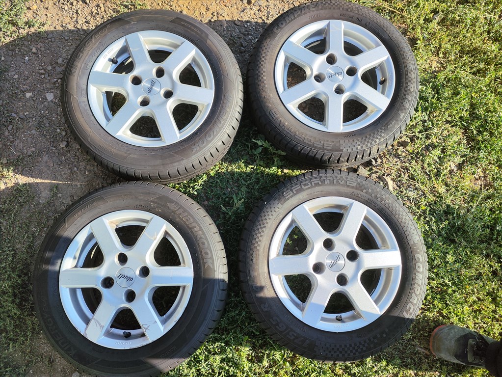 Mitsubishi Colt 4x114.3 lyukosztású 14" használt Aluett alufelni, 175/65 használt Hankook nyári gumi 1. kép