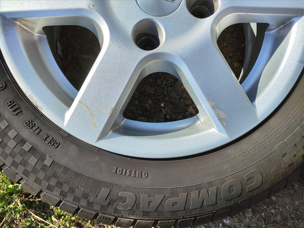Mitsubishi Colt 4x114.3 lyukosztású 14" használt Aluett alufelni, 175/65 használt Hankook nyári gumi 5. kép