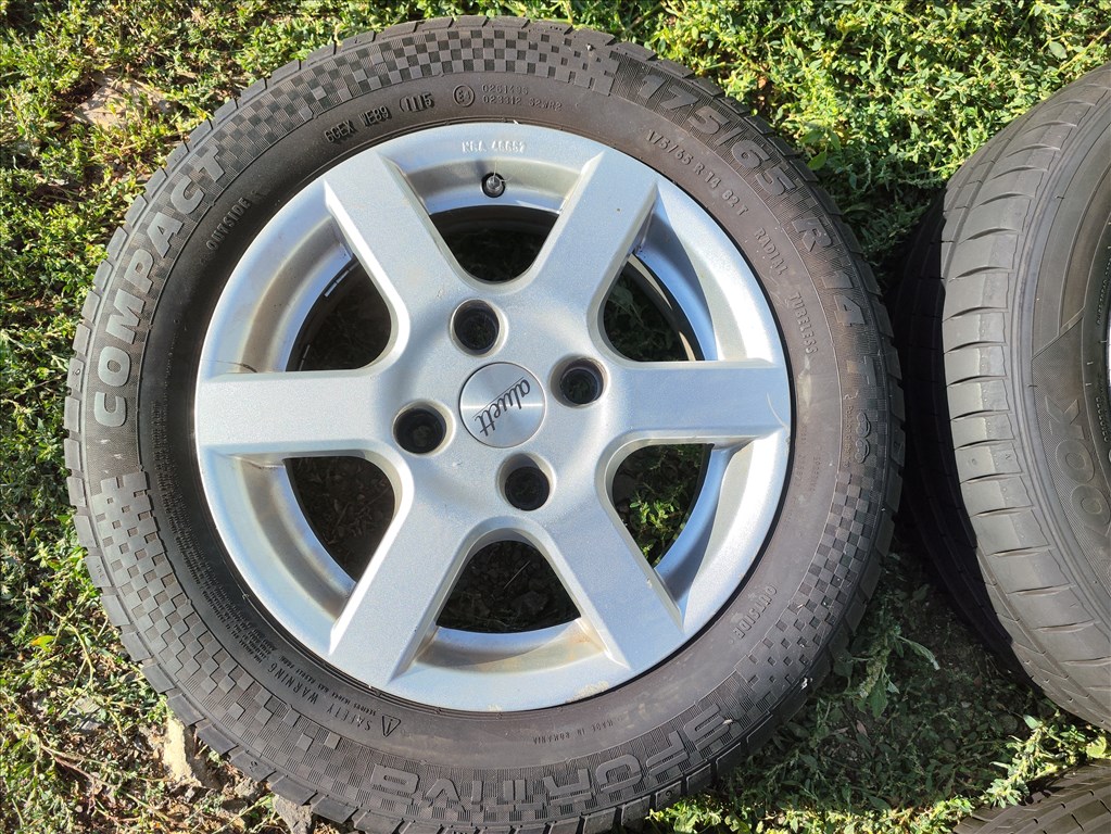 Mitsubishi Colt 4x114.3 lyukosztású 14" használt Aluett alufelni, 175/65 használt Hankook nyári gumi 6. kép