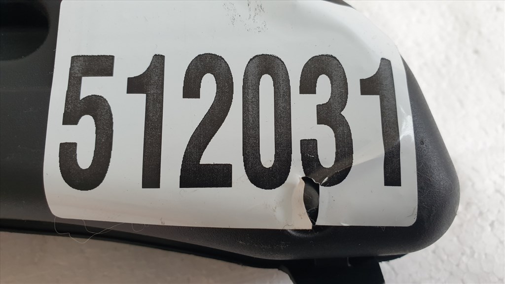 512031 Audi A4 B8, 2011, Vonószem, Emelő, Tartóban, 8K0805615. 9. kép