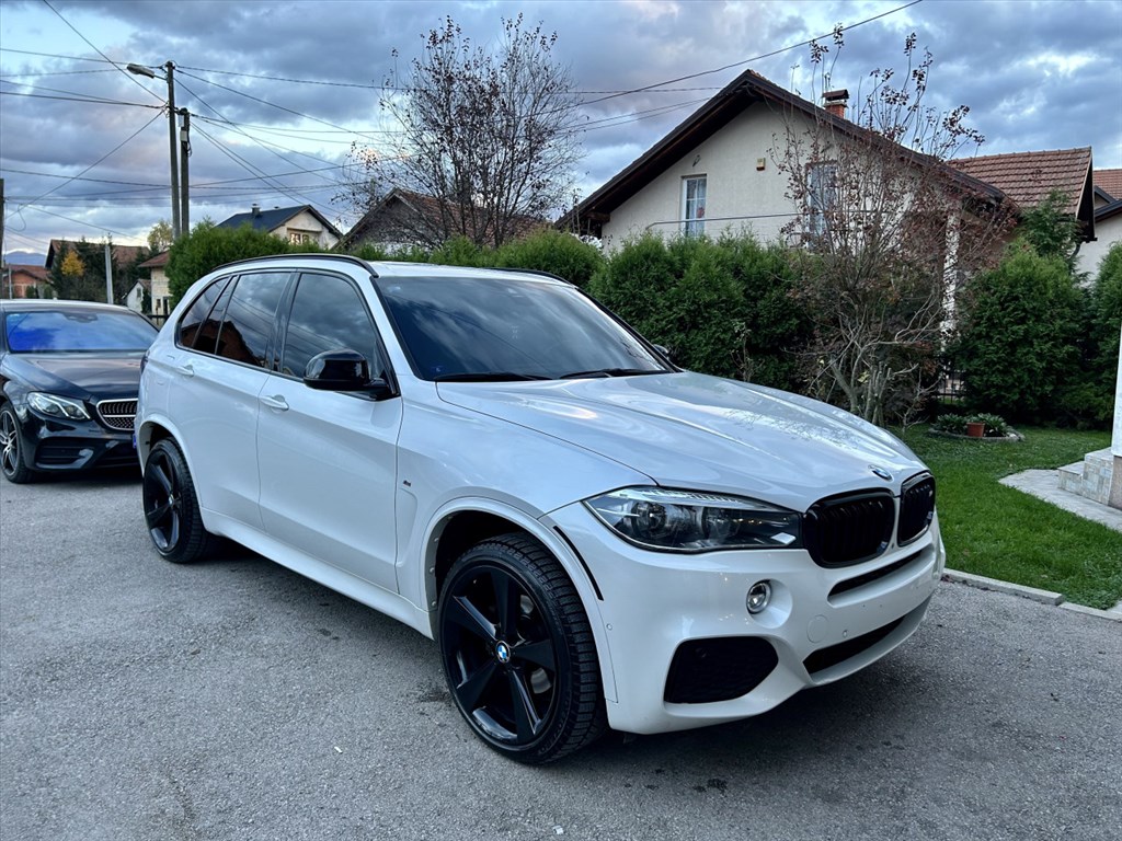 BMW X5 F15 21" 5x120 kétszéles alufelni nyárigumival 21 coll F16 X6 6. kép