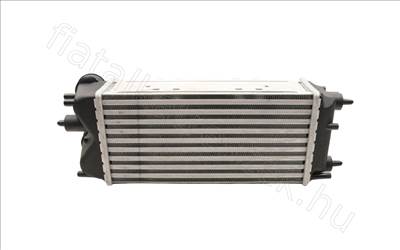 Töltőlevegő-hűtő FORD TRANSIT COURIER 14> 1.6 TDCI - TRANSIT, FIESTA, ECOSPORT, FIGO, B-MAX, TOURNEO - FT55597, AV21-9L440-AC -  - Fastoriginal Utángyártott új AV21-9L440-AC