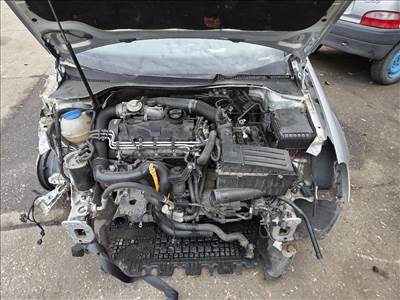 Volkswagen CrossGolf V 1.9 TDI generátor 