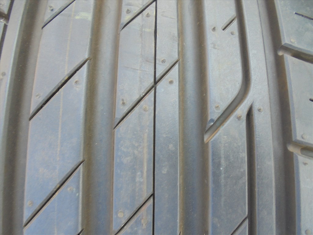 Új " 195/60 R 16" Bridgestone nyári gumi eladó 3. kép