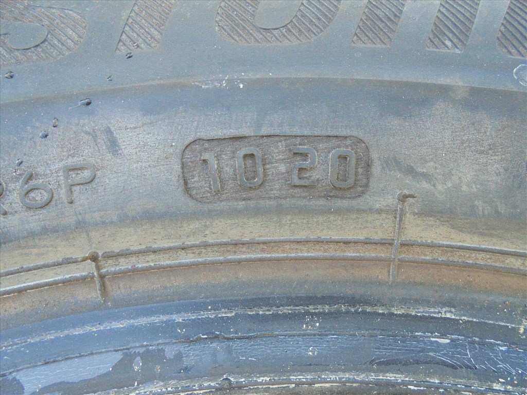 Új " 195/60 R 16" Bridgestone nyári gumi eladó 5. kép