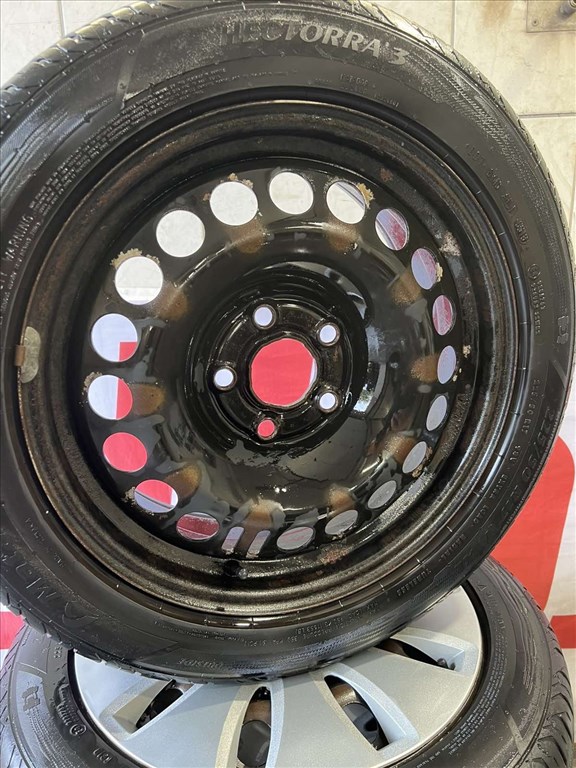 Opel Insignia 5X120  225/50 R17 Matador újszerű gumikkal 6. kép