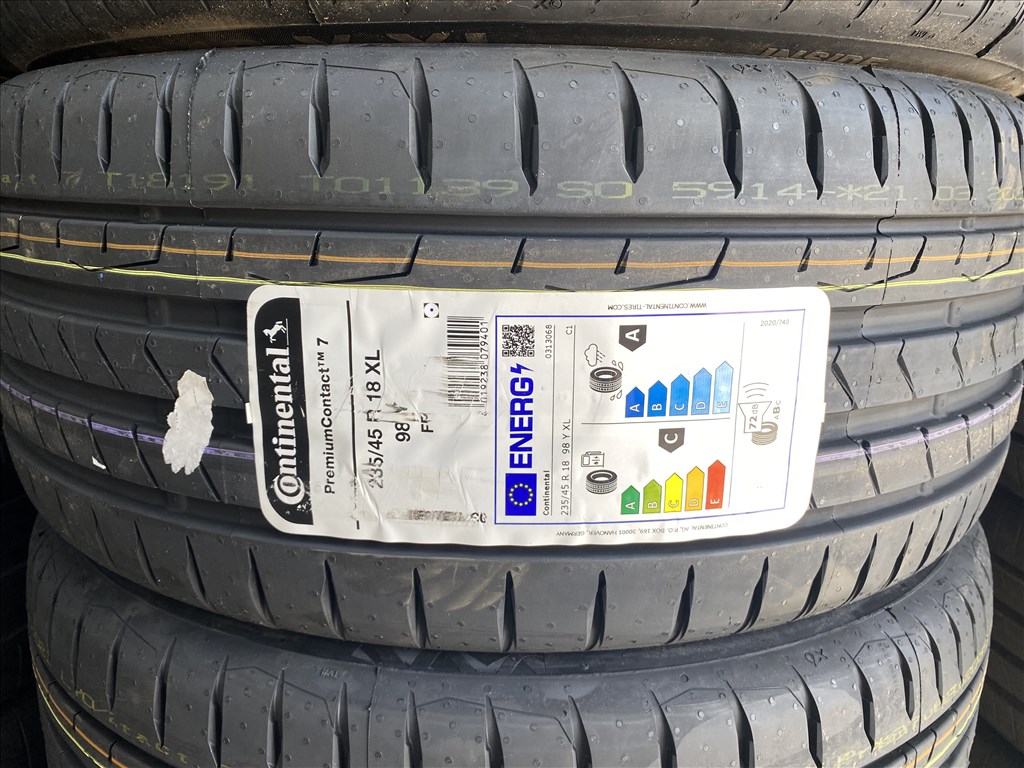  235/45 R18 CONTINENTAL PREMIUMCONTACT7 98Y 2. kép