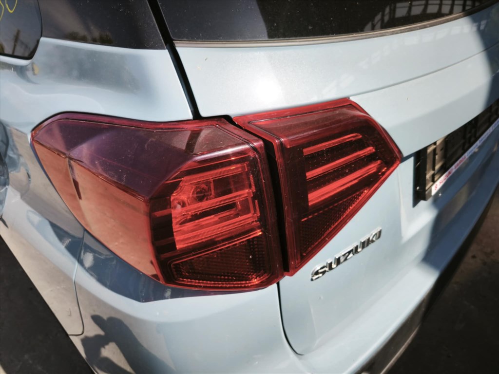 2023 Suzuki Vitara 1,4 Hybrid, manuális -  balkormányos jármű ÉRKEZETT bontási céllal! 2. kép