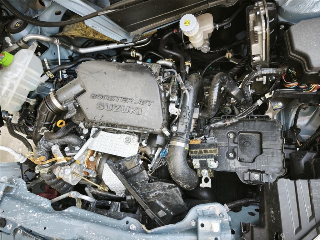 2023 Suzuki Vitara 1,4 Hybrid, manuális -  balkormányos jármű ÉRKEZETT bontási céllal! 13. kép