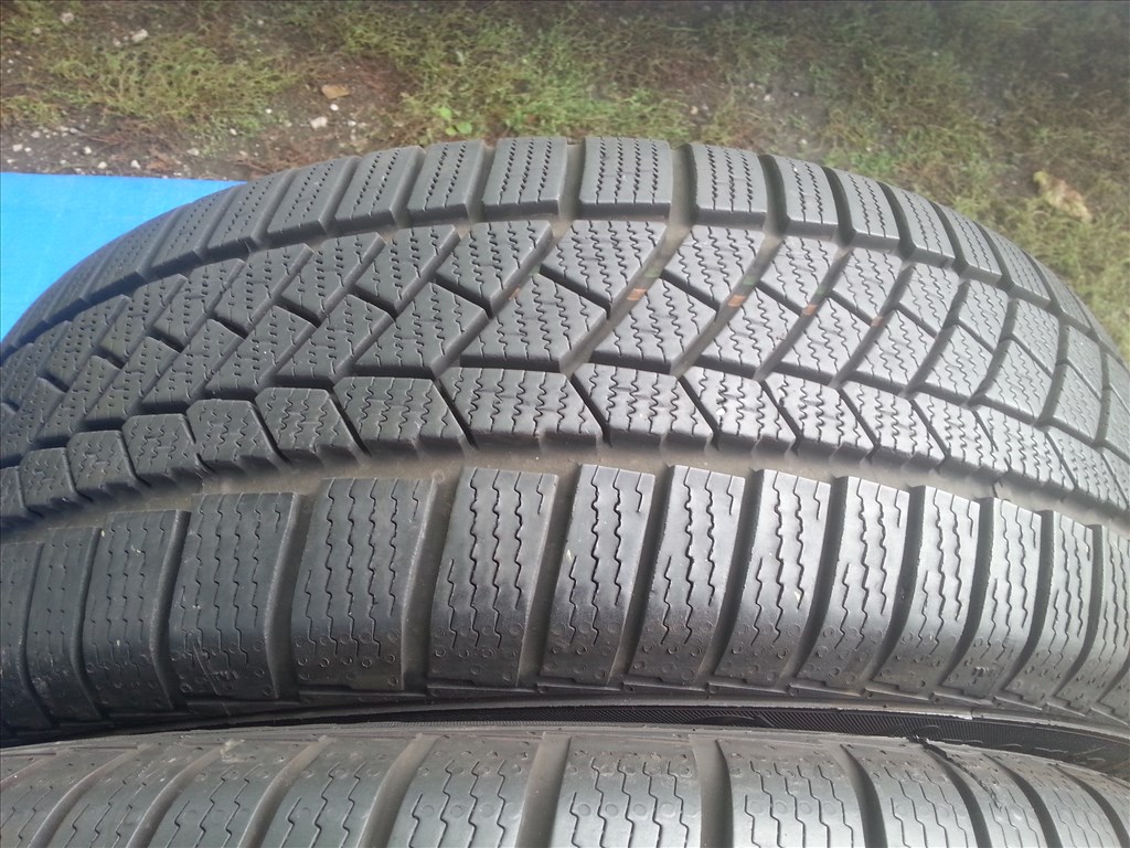  205/60R16 Continental defekttűrő 2 db újszerű téli gumi  1. kép