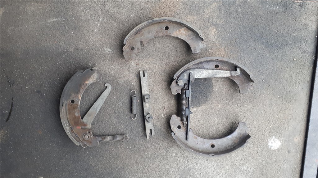 Lada Niva Hátsó fékbetét  2. kép