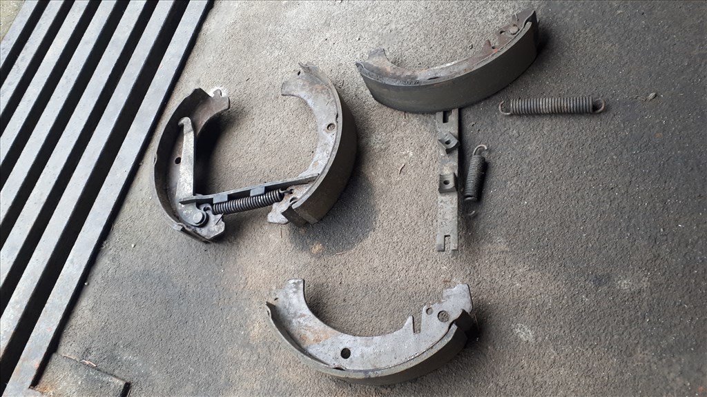 Lada Niva Hátsó fékbetét  3. kép