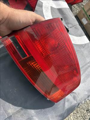 Audi A4 (B6/B7) Hátsó lámpa  r965070