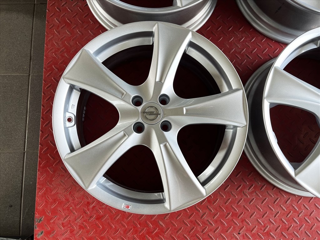 Opel 18" 4x100 alufelni eladó 18 coll Astra Corsa 2. kép