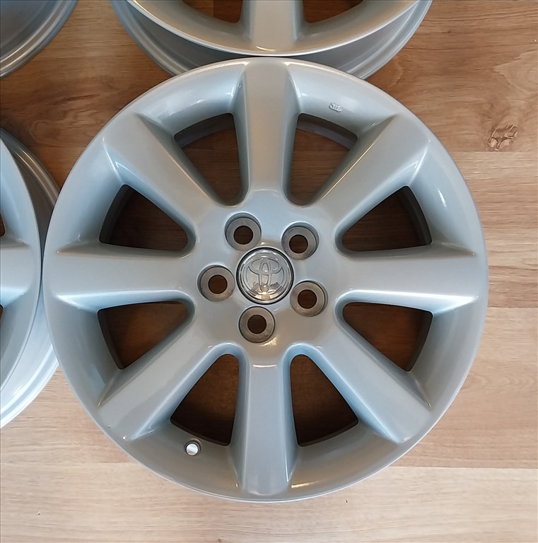 5x100 16" Toyota gyári alufelni garnitúra /Avensis, Verso, Prius/ 2. 6. kép