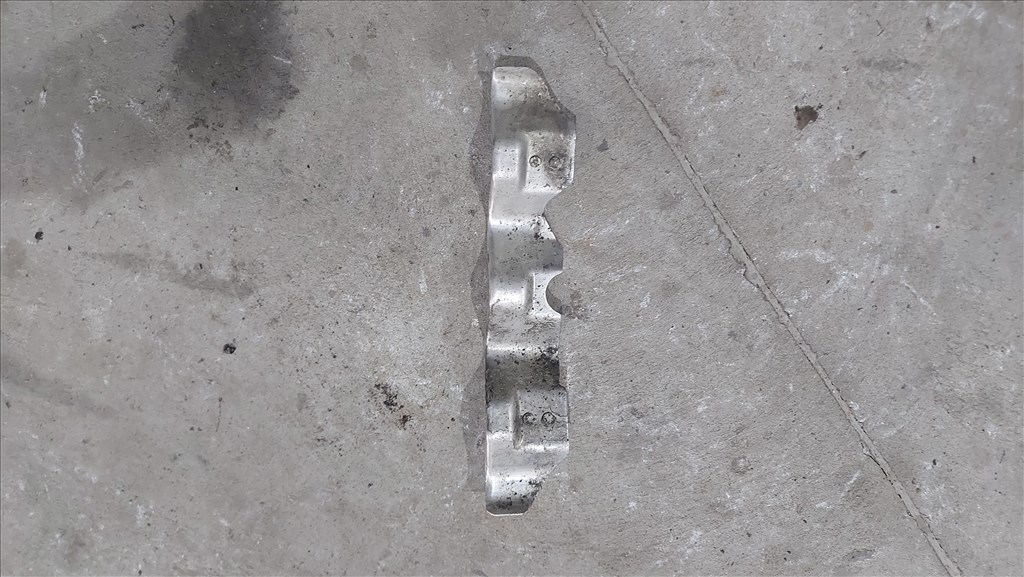 Citroen C4 C5 Peugeot 307 407 Leömlő kipufogócsonk hővédő lemez 7182 1723z0 1. kép