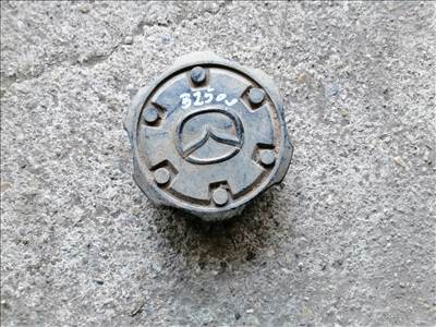 Mazda B 2500 Felniközép