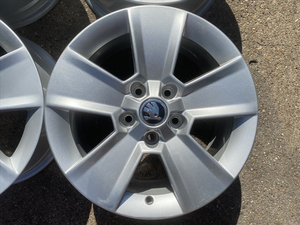 4db gyári 16" Skoda Octavia - Superb alufelni. (4055) 2. kép