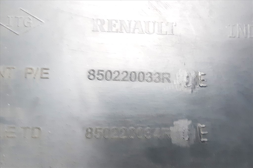 Bontásra: Dacia Duster I. Facelift 2015 1.5 Dci diesel, hátsó lökhárító  uu1hsdcl653207960  k9k-612-r330433 8. kép