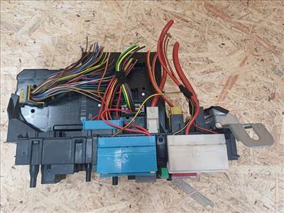 Mercedes E Class W212 (2009-2016) Biztosíték Tábla  