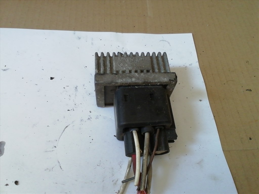 Renault Clio II 1.5 dCi izzítórelé  7700115078 1. kép