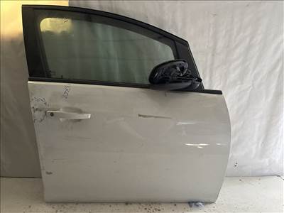 13768 Opel Astra J Jobb első Ajtó Fehér a képen látható sérüléssel