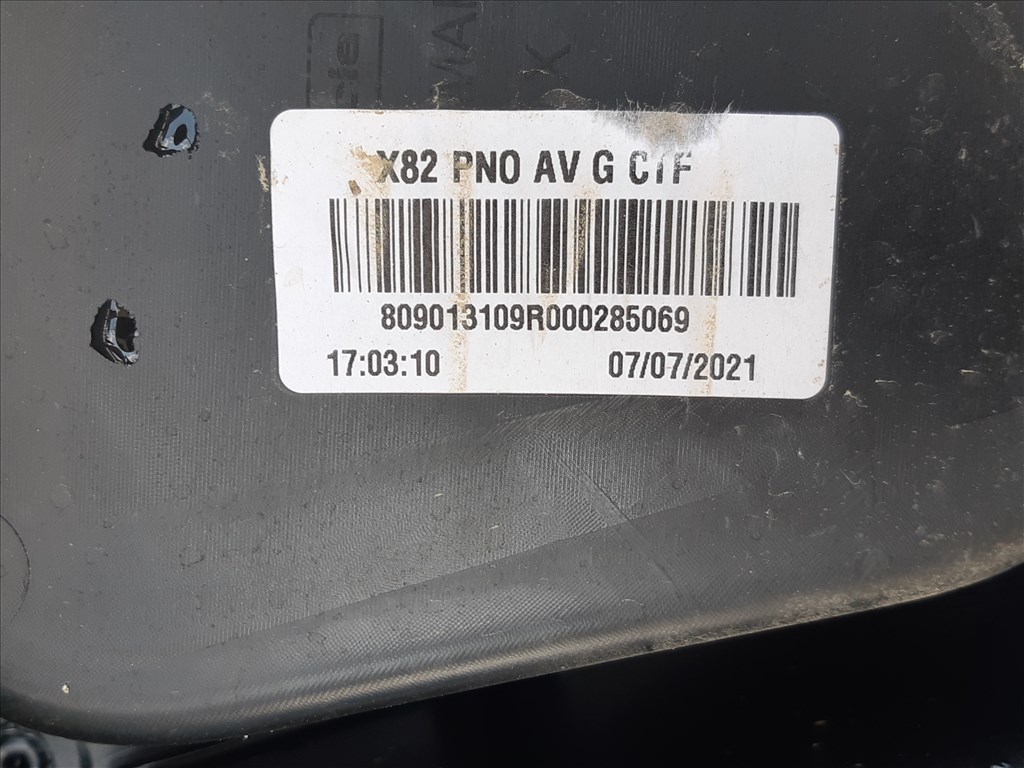 Renault Trafic III 2021 bal ajtókárpit 802920953r x82pnoavgctf 6. kép