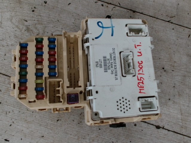 SUZUKI SX4 Biztosítéktábla BCM BSI BSM SAM GEM modul Utastér 1. kép