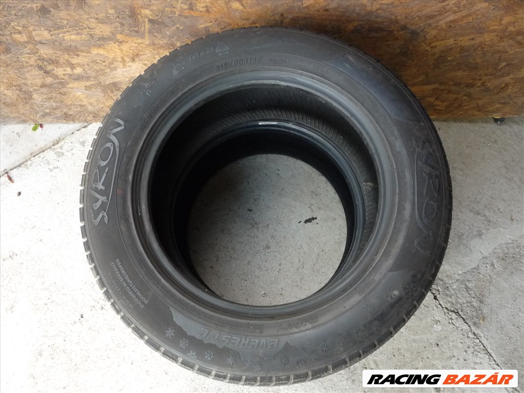 215/60R16C Syron téli gumi 2db teljesen újszerű állapotban eladó! 3. kép