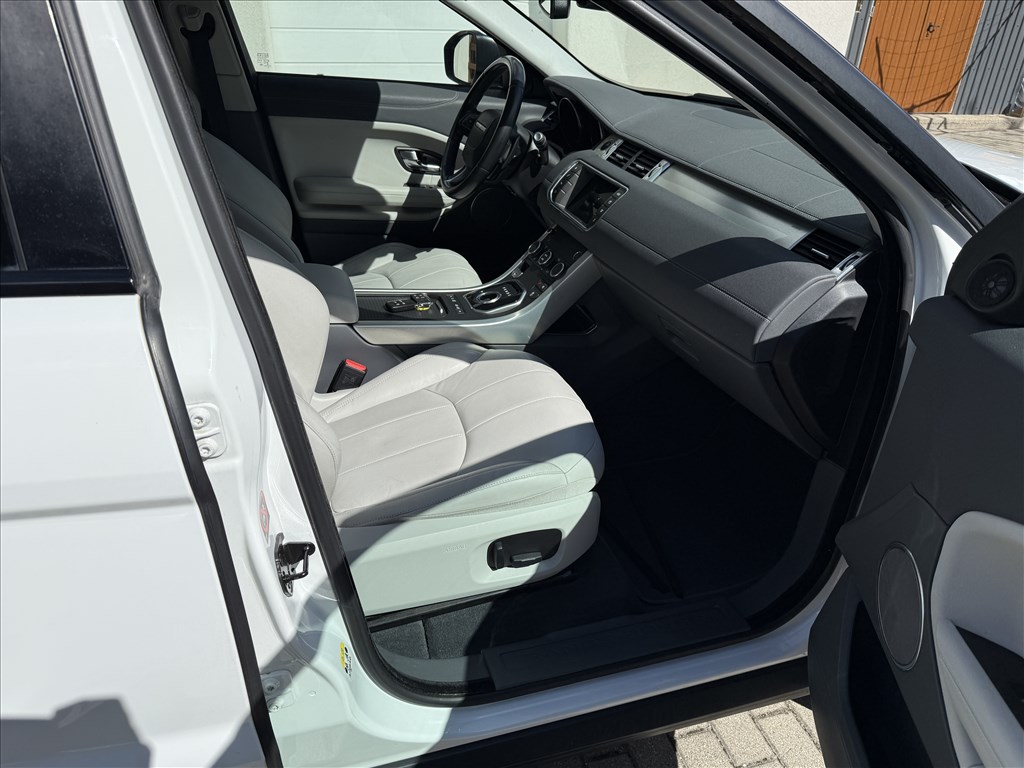 Eladó Land Rover Range Rover Evoque 2.0 Td4 Pure Automata+F1 4WD Facelift. 9. kép