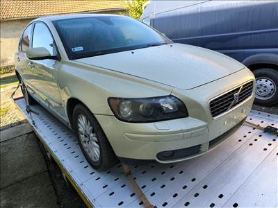 Volvo S40 2.4 benzin bontott alkatrészei