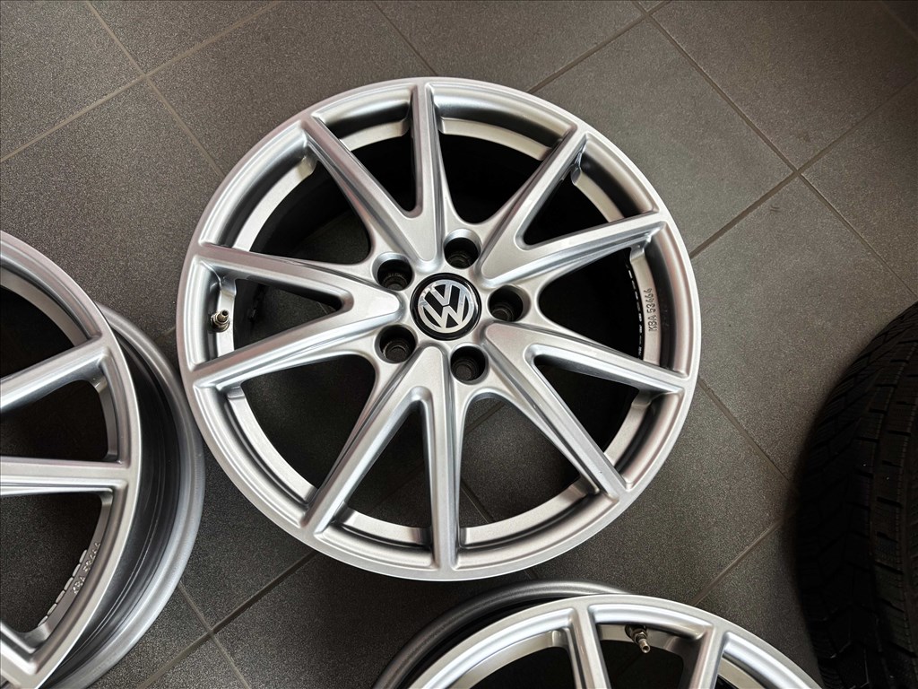 VW 17" 5x112 alufelni szett eladó 17 coll Golf Passat Tiguan T rock 5. kép