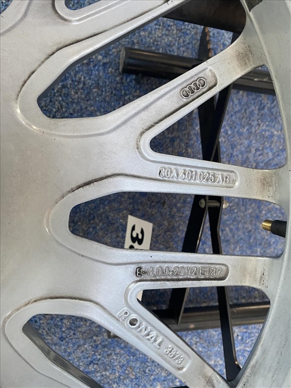 (3811) Audi 20 gyári alufelni felni, 5x112, Q5 2. kép