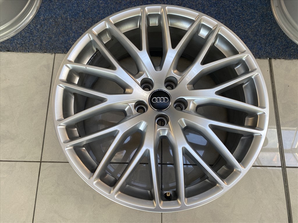 (3811) Audi 20 gyári alufelni felni, 5x112, Q5 4. kép