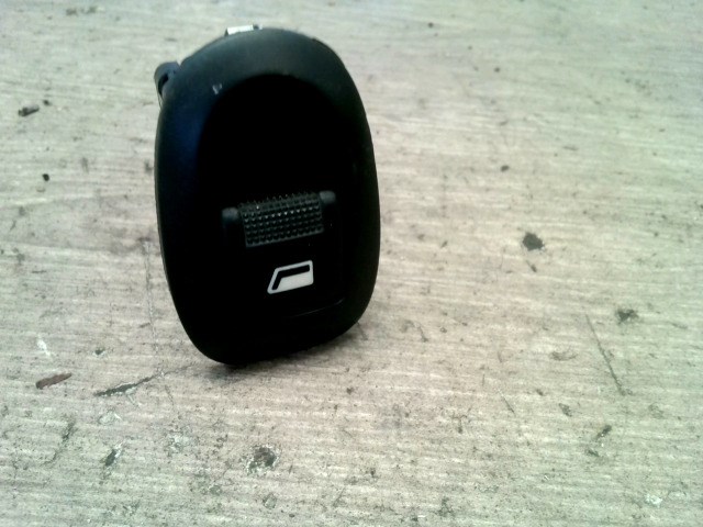 PEUGEOT 406 Bal hátsó ablakemelő kapcsoló 1. kép