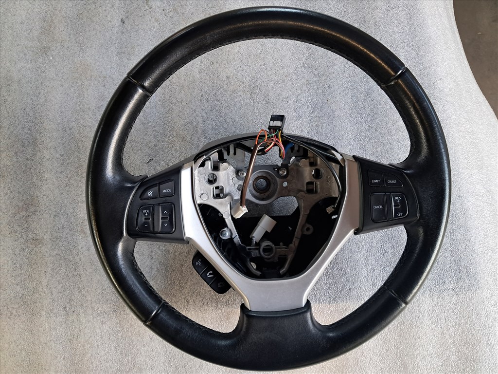 Suzuki Vitara (LY) multikormány  2. kép