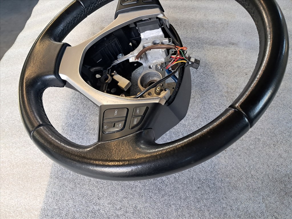 Suzuki Vitara (LY) multikormány  5. kép