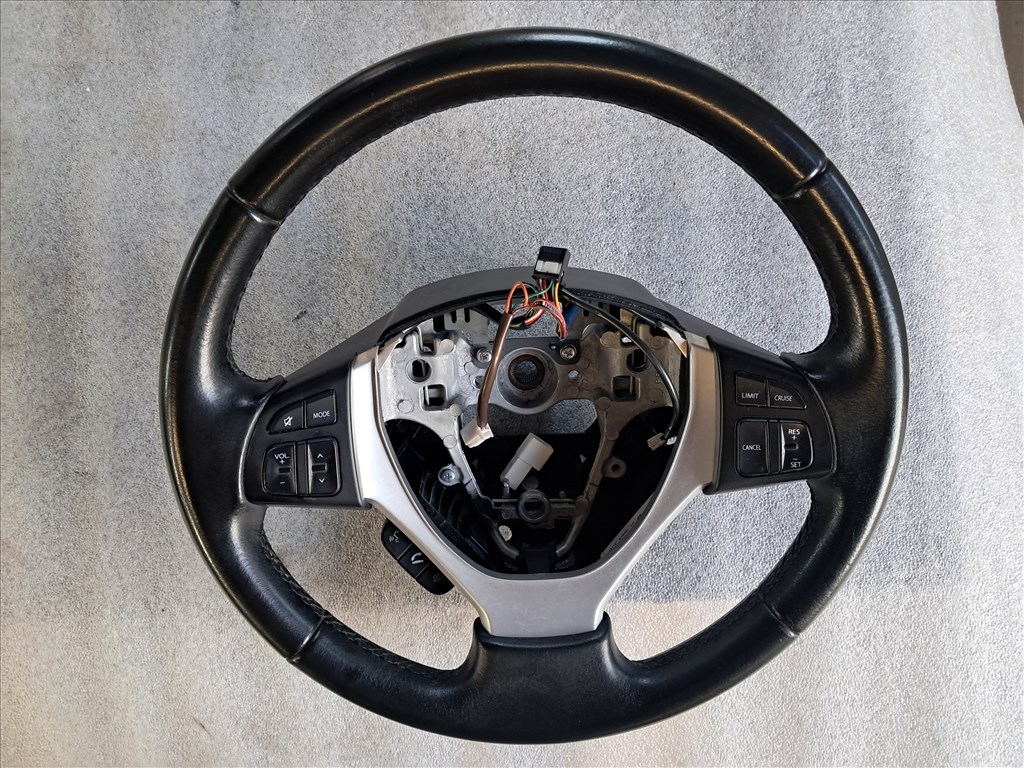 Suzuki Vitara (LY) multikormány  6. kép