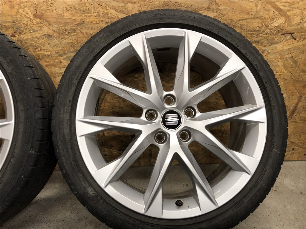 18 colos gyári Seat alufelni 225/40/18 nyári gumi 18 col 7. kép